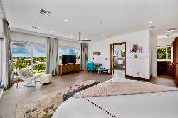 Villa Skyline – Thumbnail 24